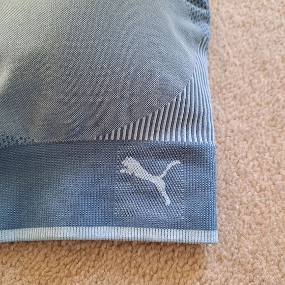 Puma Sports Bra Women's Medium Blue Activewear Bra Medium Support Like New - Picture 2 of 11